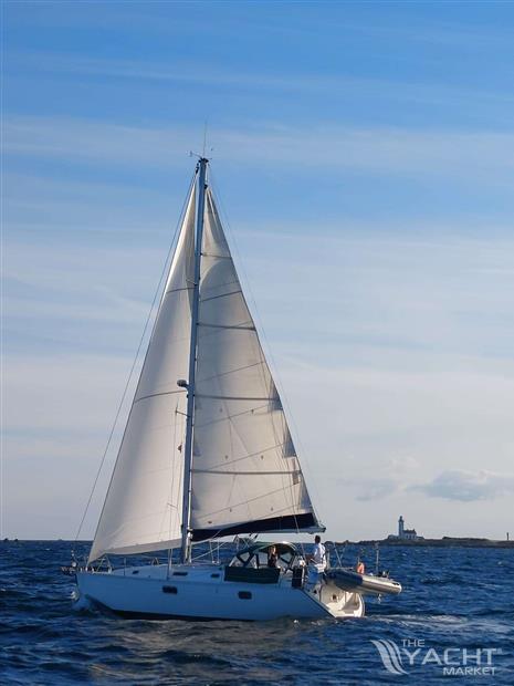 BENETEAU OCEANIS 351