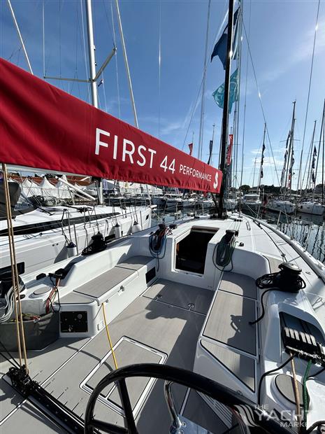 BENETEAU FIRST 44 PERFORMANCE