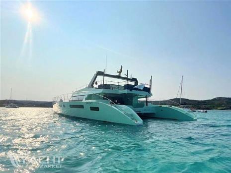 Catamar Fiumicino OSO 90 Power Catamaran