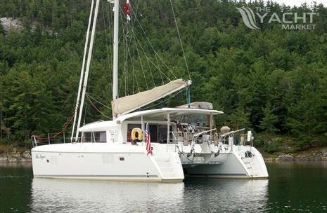 Lagoon 421