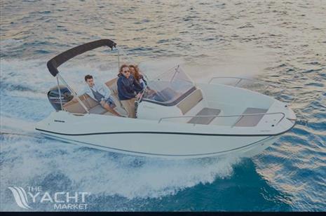 QUICKSILVER QUICKSILVER ACTIV 675 OPEN