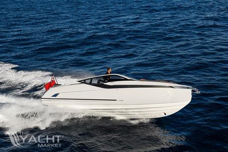 Fairline F//Line 33 - Manufacturer Provided Image: Manufacturer Provided Image