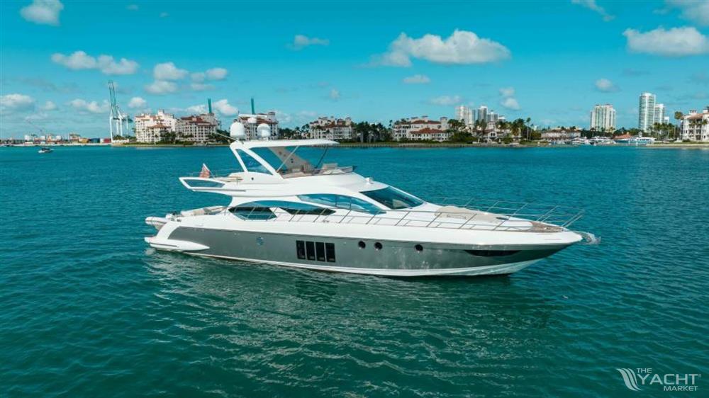 2015 Azimut