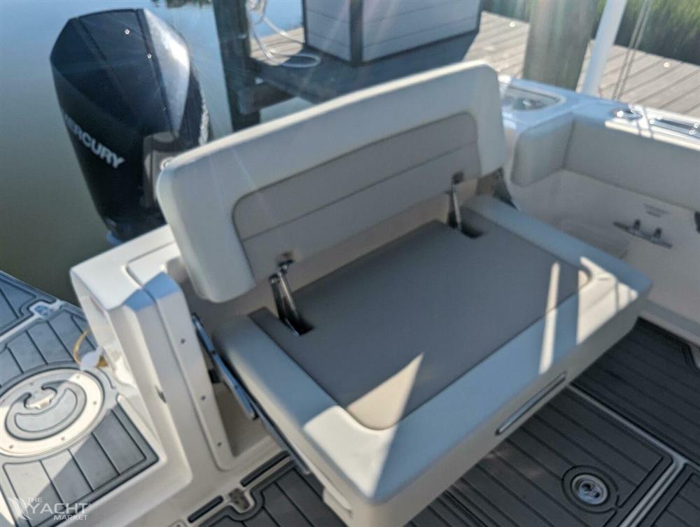 2022 Boston Whaler