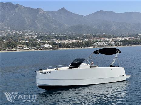 Nuva Yacht M6 OPEN