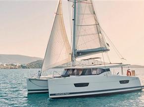 Fountaine Pajot Lucia Maestro 40