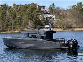 XO Boats EXPLR 10S Plus Front Cabin