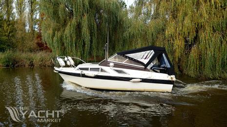 Fairline Holiday 22 - 8568272 20221024071751131 1 XLARGE