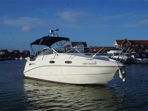 Sealine S23 Sports Cruiser