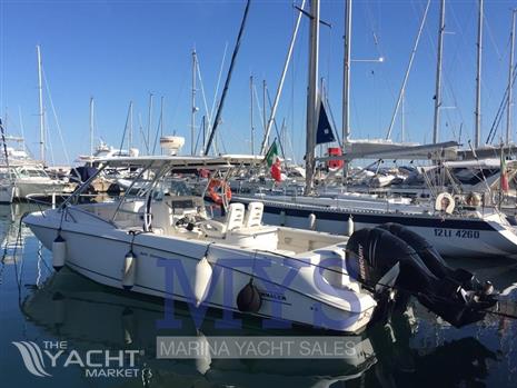 Boston Whaler OUTRAGE 320 - BOSTON320 (1)