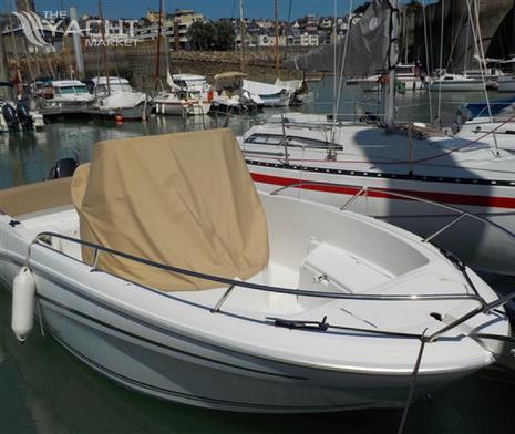 JEANNEAU CAP CAMARAT 6.5 CC