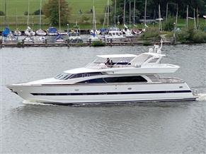 Elegance 82 S