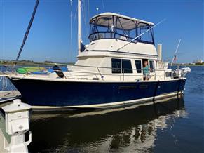 Sabreline 36 Aft Cabin Trawler