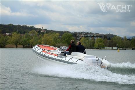 Castoldi Jet Tender 18 SOLAS