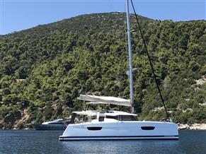 Fountaine Pajot Astrea 42