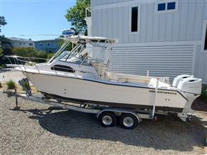 Grady-White Islander 270