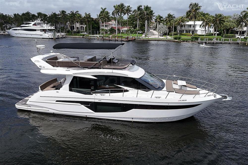 2017 Galeon