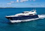 Ferretti Yachts Raised Pilot House