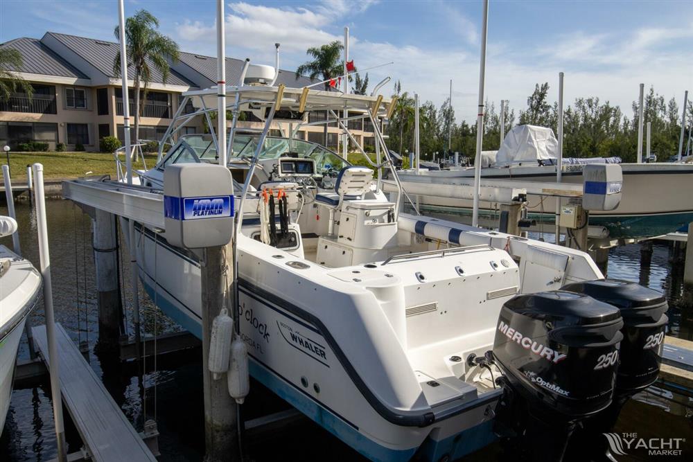 2000 Boston Whaler