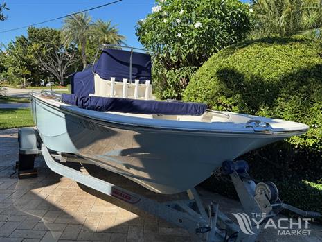 Boston Whaler 170 MONTAUK