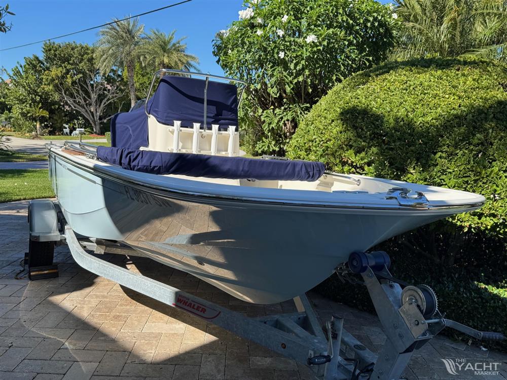 2021 Boston Whaler