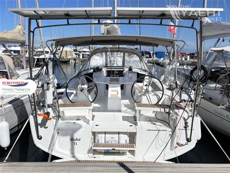 BENETEAU OCEANIS 38.1