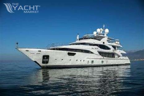 BENETTI CRYSTAL 140