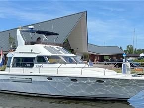 Whitewater Wolfe 46 Flybridge