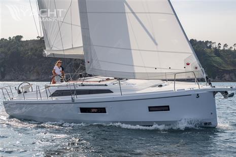 Beneteau Oceanis 37.1 - Default Image