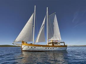 Custom 28m Luxury Classic Yacht