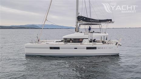 Lagoon 52 Flybridge - Default Image