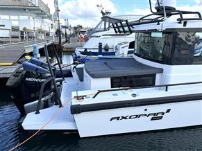Axopar 37 Sport Cabin