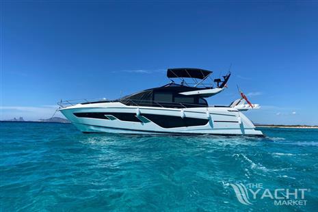 Sunseeker 65 Sport Yacht - Image courtesy of JD Yachts