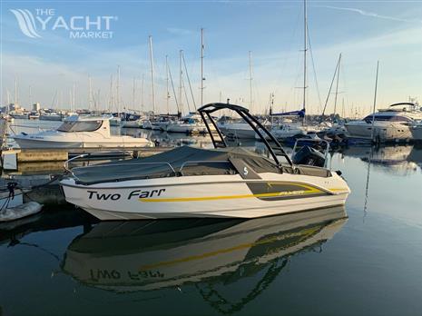 Beneteau Flyer 6  Sportdeck