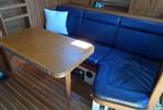 Island Packet 460 - Sofa 1