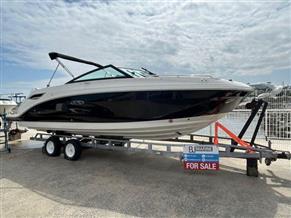 Sea Ray SDX 250 Outboard