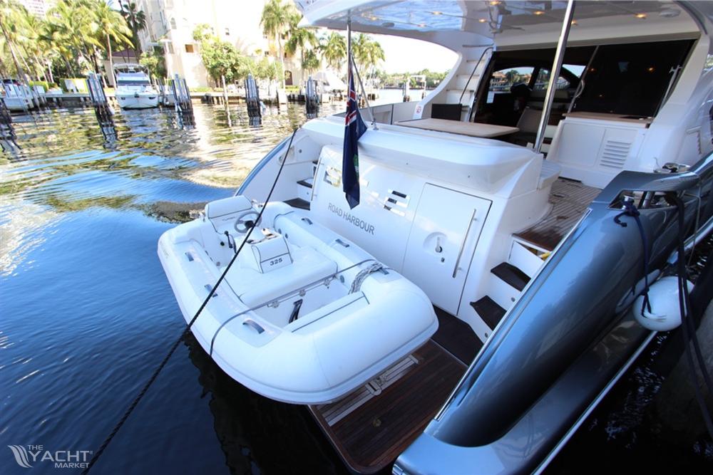 2012 Azimut