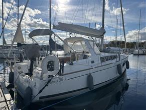 Beneteau Oceanis 38.1