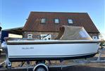 Maxima 490 Day Cruiser Package