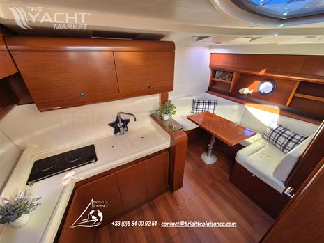 BENETEAU MONTE CARLO 42 HARD TOP