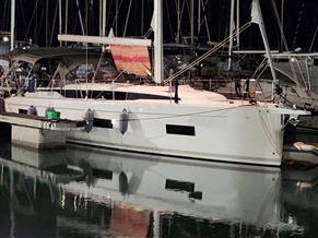 BAVARIA C42