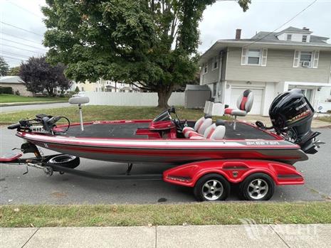 Skeeter  FX20