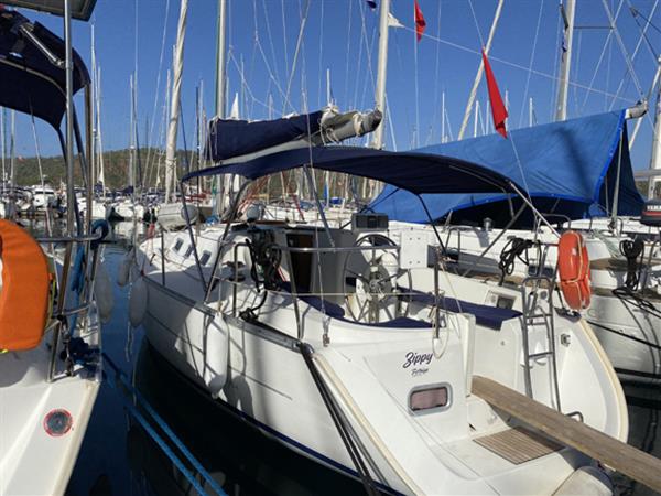 BENETEAU OCEANIS 323