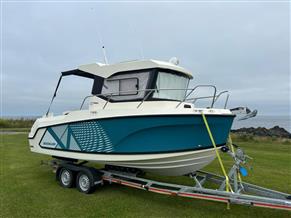 Quicksilver 625 Pilothouse