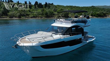 Galeon 440 Fly