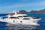 Benetti Legend 85