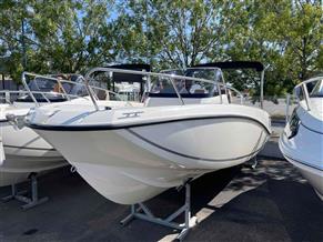 QUICKSILVER QUICKSILVER ACTIV 675 SUNDECK