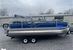 Lowe SF214 - Starboard