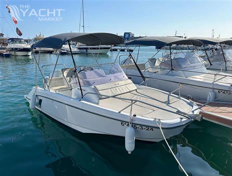 BENETEAU FLYER 6 SUNDECK