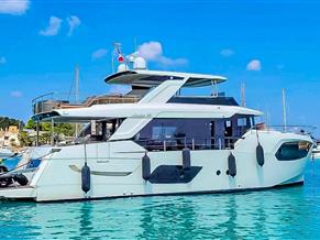 ABSOLUTE YACHTS NAVETTA 68